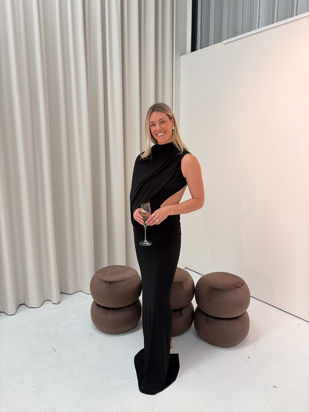 ALEKSI GOWN