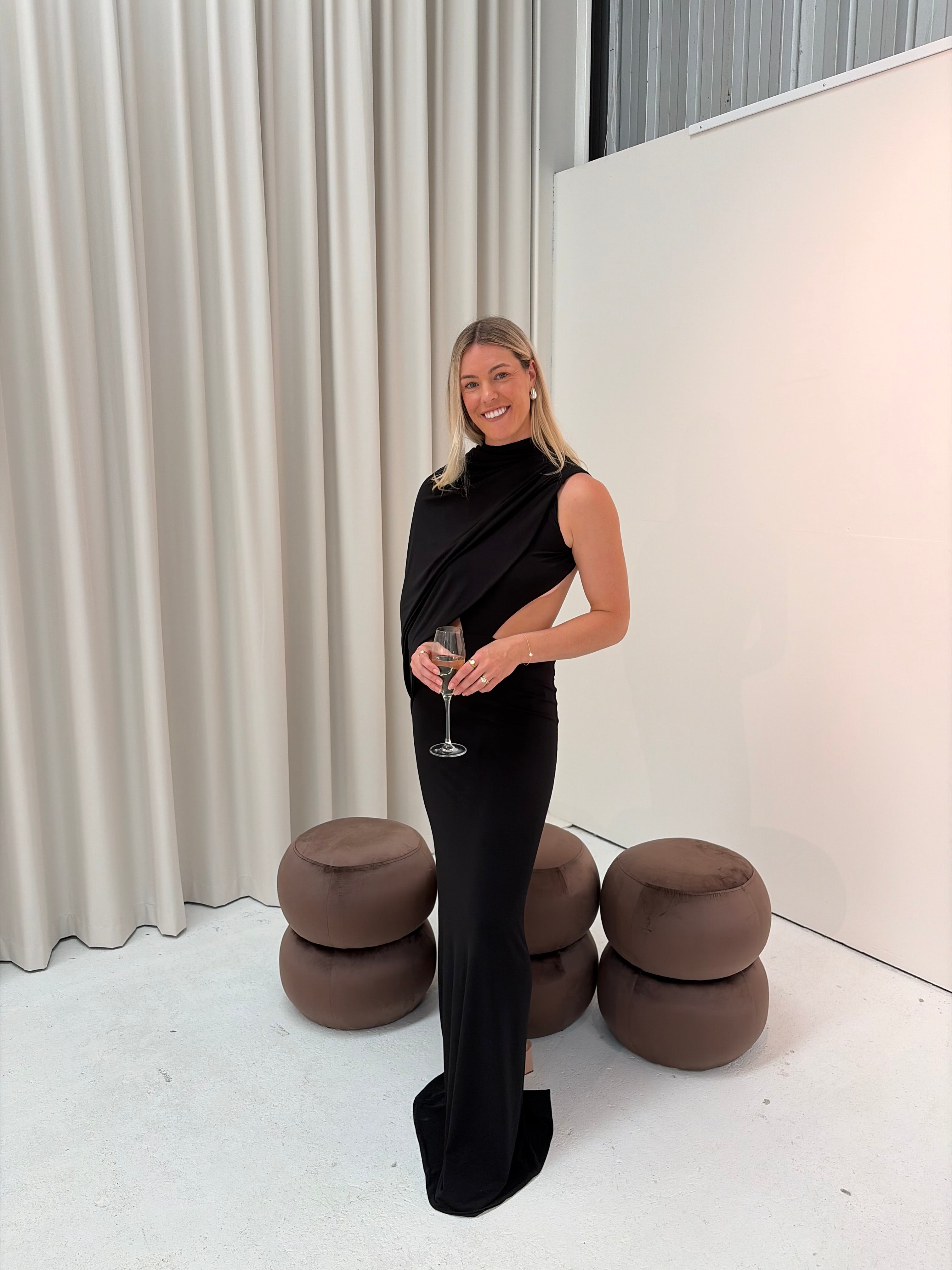 ALEKSI GOWN