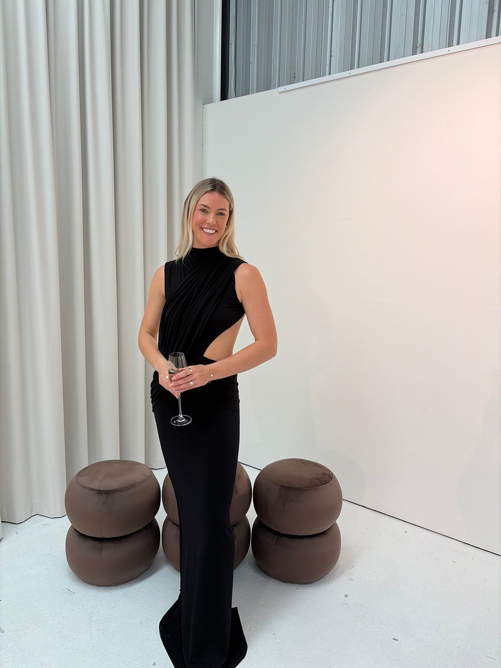 ALEKSI GOWN