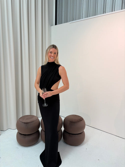 ALEKSI GOWN